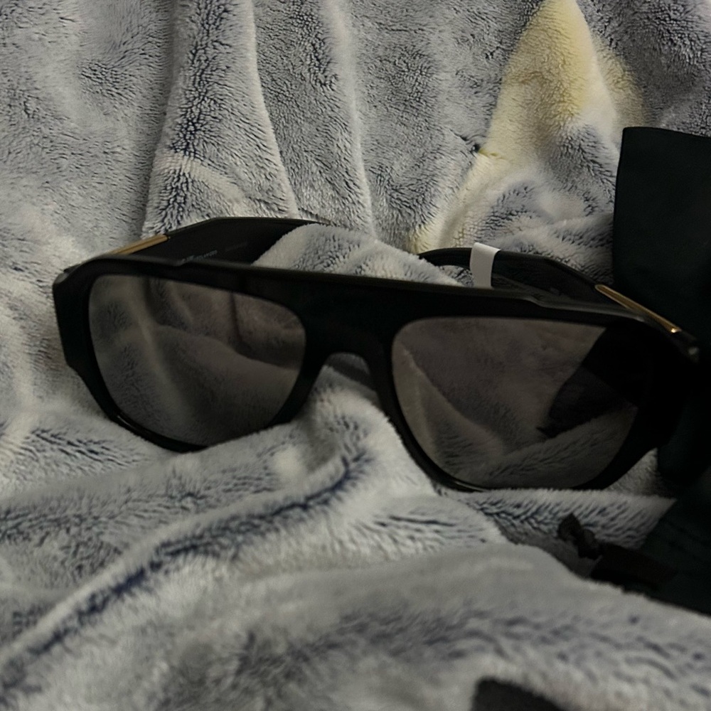 Versace Black Sunglasses with Gold Medusa Plaques - Picture 10 of 11